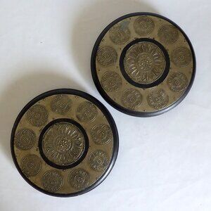 VINTAGE 7” HANDCRAFTED HAMMERED SILVER METAL TIN & WOOD TRIVET SET OF 2 (USED)